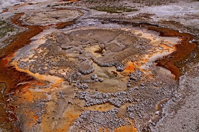 093 yellowstone, geyser hill, anemone geyser.JPG